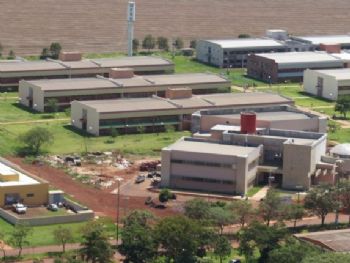 UFGD abre concurso para níveis fundamental, médio e superior