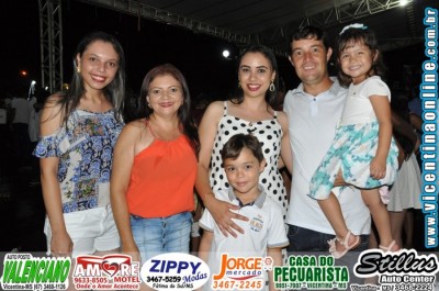 Confira as fotos da virada de 2018 para 2019 no réveillon de Vicentina