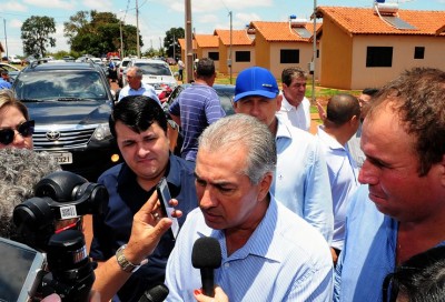 Mais 100 famílias recebem hoje as chaves da casa própria em Vicentina
