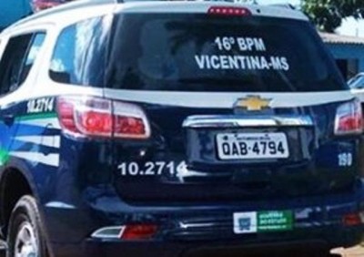 PM de Vicentina flagra mulher com faca em bar