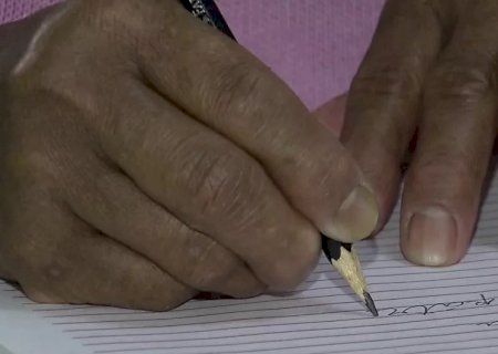 Analfabetismo resiste no Brasil e no mundo do século 21