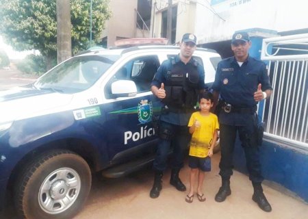 Garotinho que sonha ser policial visita destacamento de Vicentina