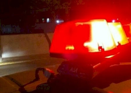 Morador em Vicentina tem moto furtada em frente de Farmácia; câmeras de segurança flagraram  em Fátima do Sul