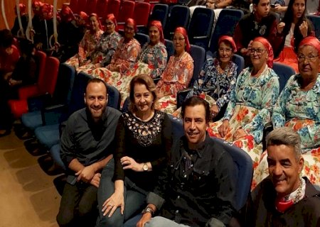 Vicentina dá um show com Conviver em participação da 13ª Mostra Cultural e Festival MS in Concert