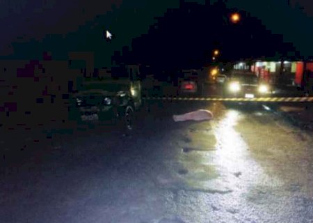 Motociclista morre após colidir em camionete que estava estacionada em Ponta Porã