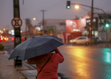 Inmet alerta para tempestades em 52 municípios de MS