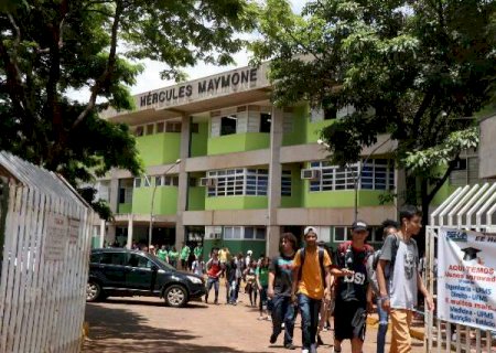 Escolas estaduais t&ecirc;m aulas suspensas por 15 dias, a partir de 23 de mar&ccedil;o
