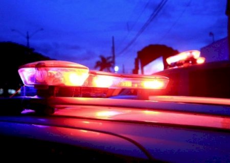 Vicentina: Idoso fere vizinho com golpe de canivete e tenta agredir filho da vítima com chave de rodas