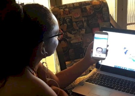 Oito em cada dez professores não se sentem preparados para ensinar online