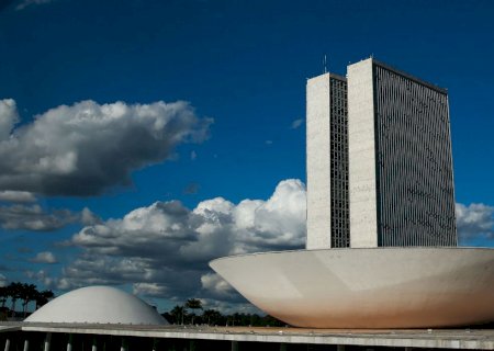 Suspensão de pagamento do Fies até o fim do ano é aprovada na Câmara
