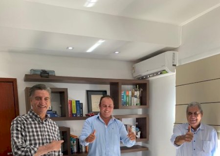 André Puccinelli faz aliança de PDT e MDB à Prefeitura de Vicentina