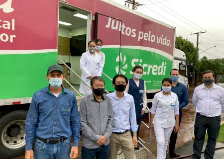 Unidade Móvel do Hospital de Amor está atendendo em Vicentina