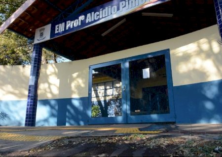 Processo seletivo para professores temporários é prorrogado por mais um ano