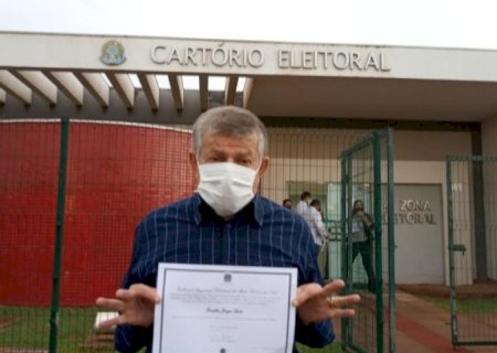 Em 32 anos de militância de Eraldo, a primeira diplomação com máscara