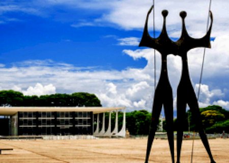 Supremo barra exigência de justificativa de ausência para isenção de taxa no Enem 2021