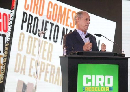 Falando em libertar o Brasil do ódio e mediocridade, Ciro Gomes lança pré-candidatura a presidente