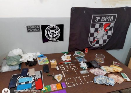 Operação \'Carcará\' desativa boca de fumo, apreende drogas e celulares e prende três em Fátima do Sul