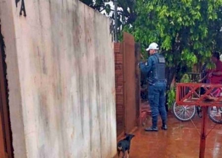 Casal é atacado por vizinho após discussão e idosa morre com facada no peito em Sidrolândia