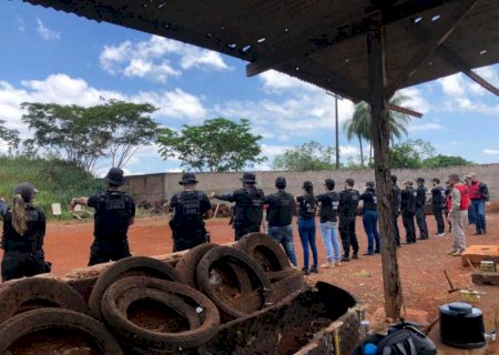 Fátima do Sul: Policiais Civis da Regional recebem instruções de armamento e tiro