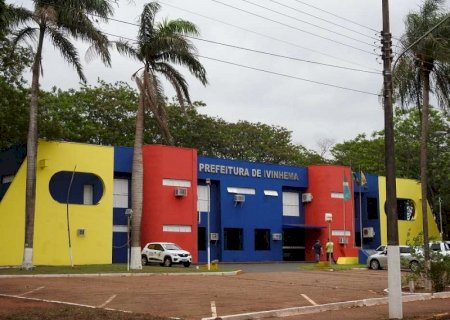 Prefeito de Ivinhema da posse aos aprovados em concurso público
