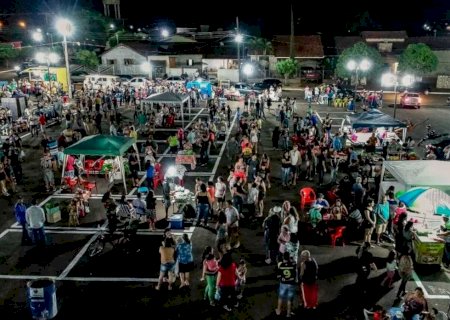 Feira Livre de Vicentina retorna hoje com show de Gilberto & Gilmar
