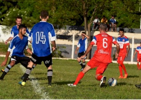 Com estádio lotado e média acima de quatro gols por partida campeonato de futebol amador é destaque em Deodápolis