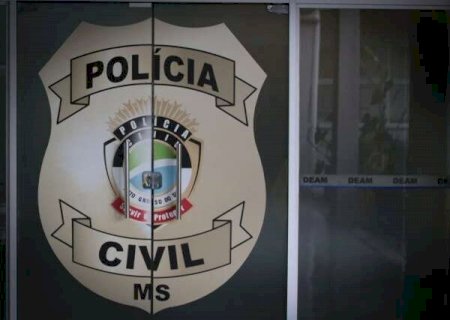 Levada à força do trabalho, mulher é espancada e estuprada por ex-marido em Jaraguari