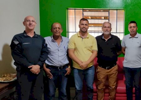 Comandante do 14° Batalhão visita Distrito de Culturama