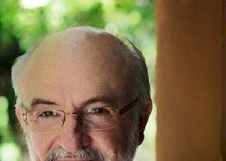 Podemos nós lecionar algo às monarquias constitucionais?