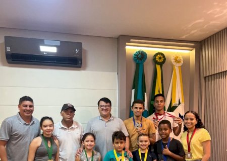 Caratecas de Vicentina conquistam 11 medalhas na etapa do Campeonato Estadual de Karatê em Rio Brilhante