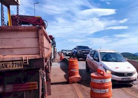Após 16h, tráfego é liberado em sistema "pare e siga" em ponte do Rio Paraguai>