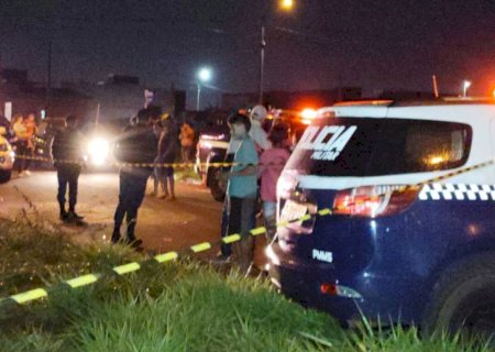 Homem é assassinado a tiros em bairro de Dourados >