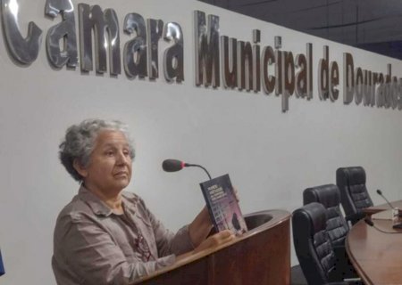 De Paris para Glória: Jornalista lança \'Mares Agitados: Na Periferia dos Anos 1970\' nesta quinta