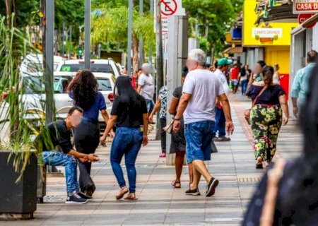 Fim de ano deve gerar 3 mil vagas temporárias com chance de efetivação em Campo Grande