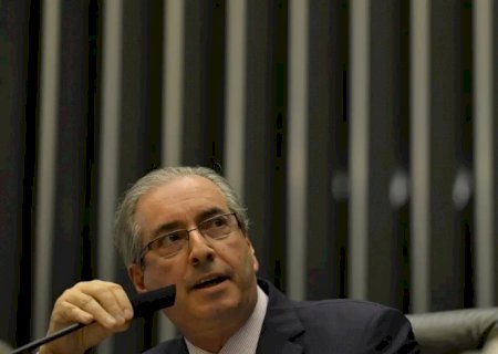 Mendes decide que cabe ao STF julgar processo contra Eduardo Cunha