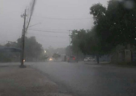 Munic&iacute;pios de MS est&atilde;o sob alerta de temporal com ventos de 100 km/h