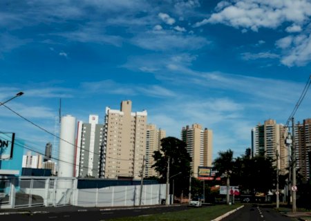 Tempo seco e quente predominam, mas chuvas amenizam temperaturas em MS
