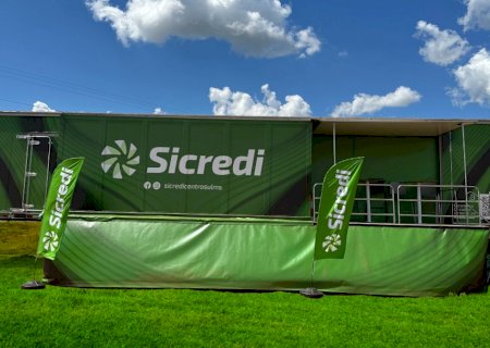 Sicredi Centro-Sul coloca agência móvel para atendimento aos associados na ExpoCanas