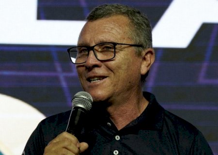 Porteiro completa 28 anos na mesma empresa em MS e ganha R$ 12 mil: ‘Emocionante’