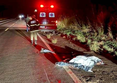 Ciclista morre atropelado por veículo que fugiu na MS-134, em Nova Andradina