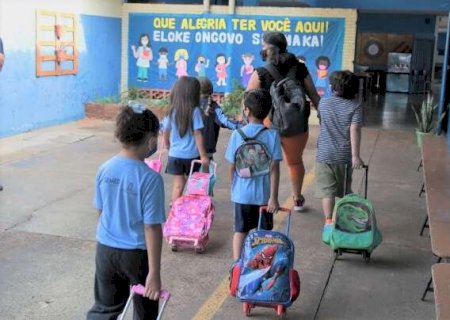Prefeitura de Campo Grande abre seleção para 200 monitores escolares com salário de R$ 1.520