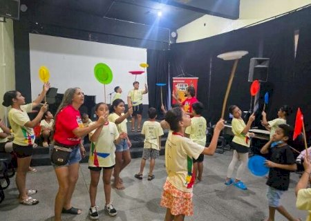 Circo do Mato encerra turnê cultural em Ivinhema com oficinas e espetáculo