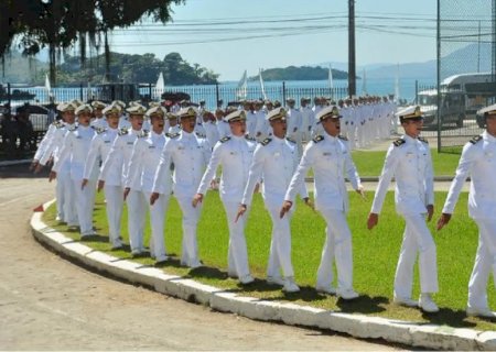 Último dia: concurso oferta 25 vagas e salários de até R$ 9 mil para oficiais da Marinha