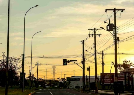 Frio perde a força e calor de 33°C fecha o mês de julho em MS