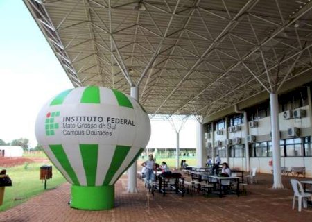 IFMS oferece 510 vagas para cursos de ingl&ecirc;s e espanhol no interior