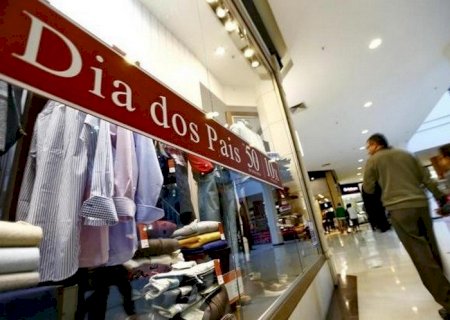 Dia dos Pais deve movimentar quase R$ 300 milhões no comércio de MS neste ano
