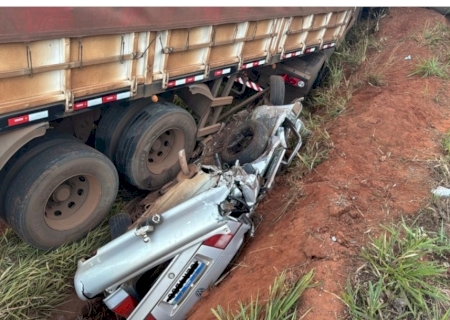 VÍDEO: Colisão entre carreta e carro deixa uma pessoa morta entre Batayporã e Nova Andradina