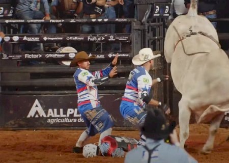 VÍDEO: Peão de MS é pisoteado por touro de mais de 1 tonelada na 70ª edição do Rodeio de Barretos