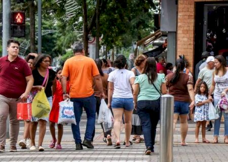 Governo paga 13&ordm; no dia 25 e inje&ccedil;&atilde;o na economia de MS deve bater R$ 300 milh&otilde;es