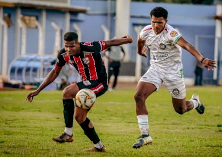 Bataguassu vira sobre Taveir&oacute;polis e assume lideran&ccedil;a isolada da S&eacute;rie B